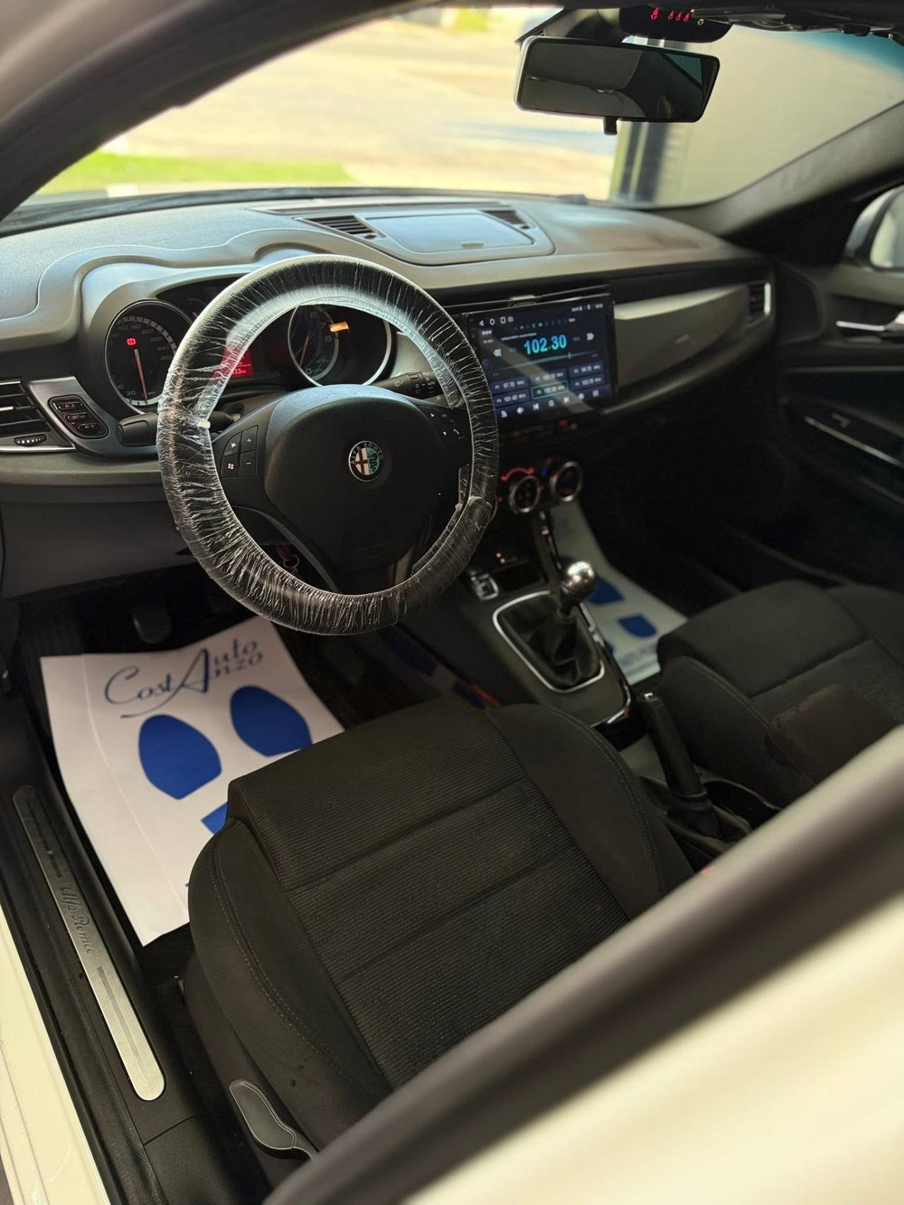 Alfa Romeo Giulietta 1.4 T-jet 120cv GPL Distinctive 2012