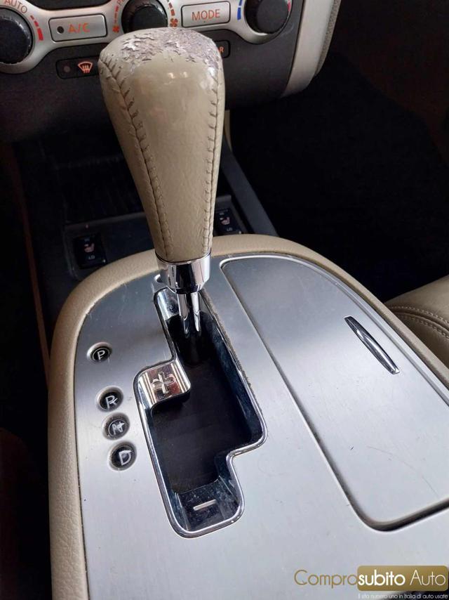 NISSAN Murano 2.5 dCi Tekna