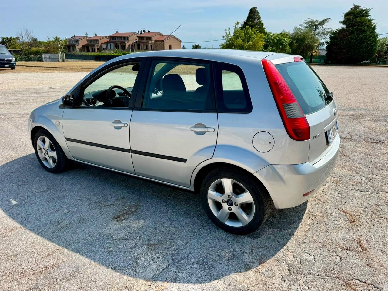 Ford Fiesta Diesel 1.4 TDCi NEOPATENTATI UNIPRO