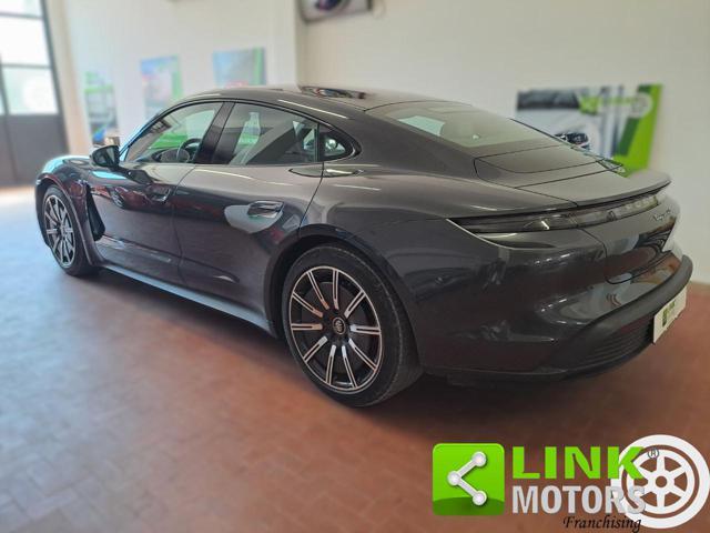 PORSCHE Taycan 4S Performance