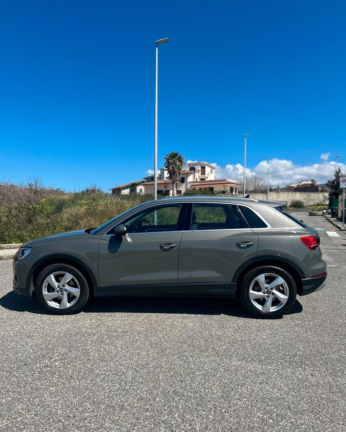 Audi Q3 35 TDI S tronic PARI AL NUOVO