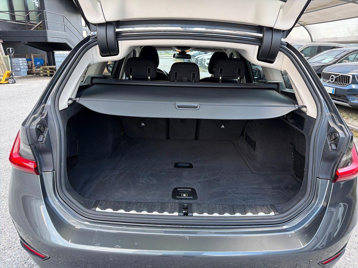 BMW 318d Touring Sport auto