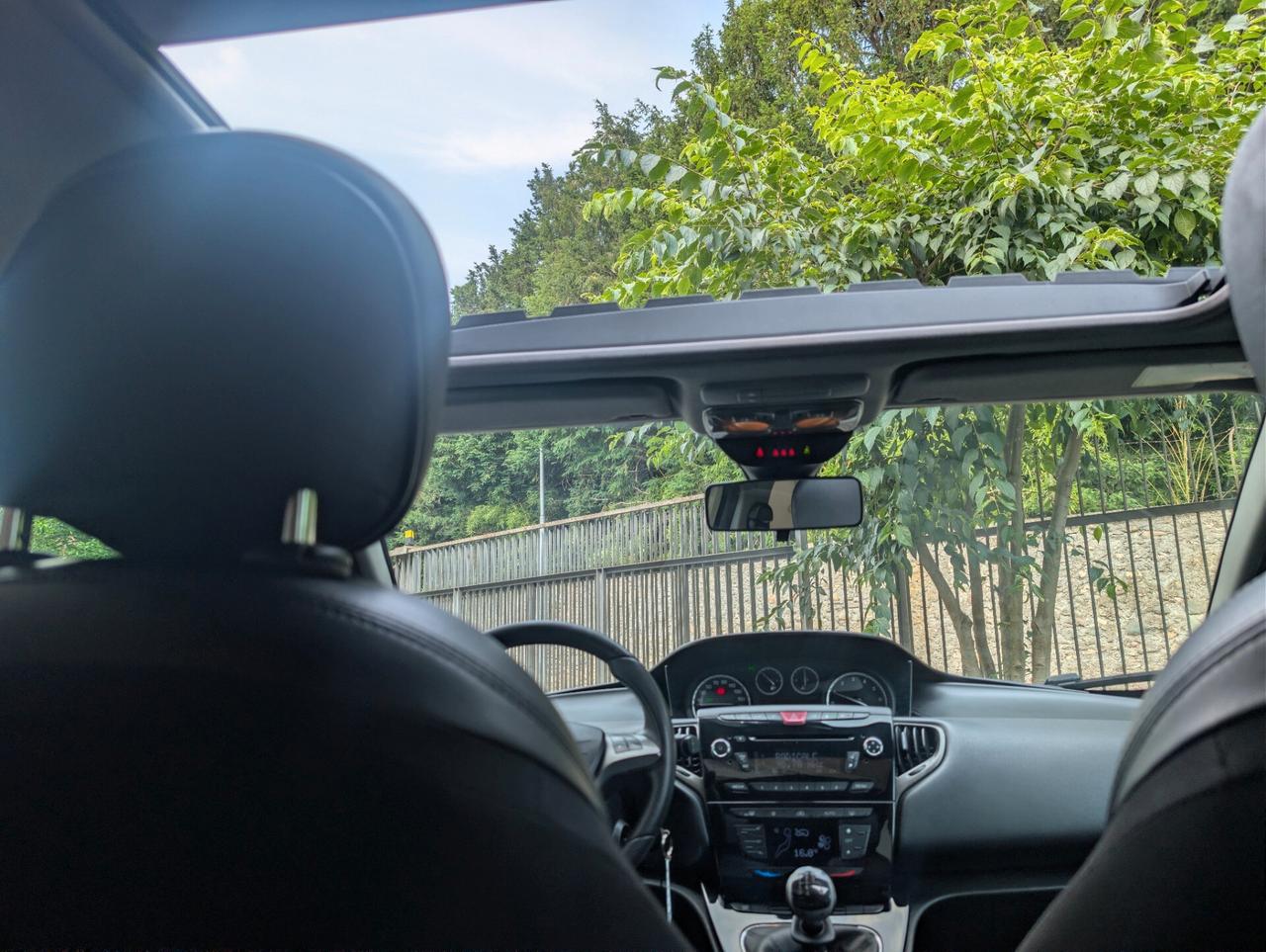 Lancia Ypsilon 1.2 69 CV 5 porte GPL Ecochic Platinum