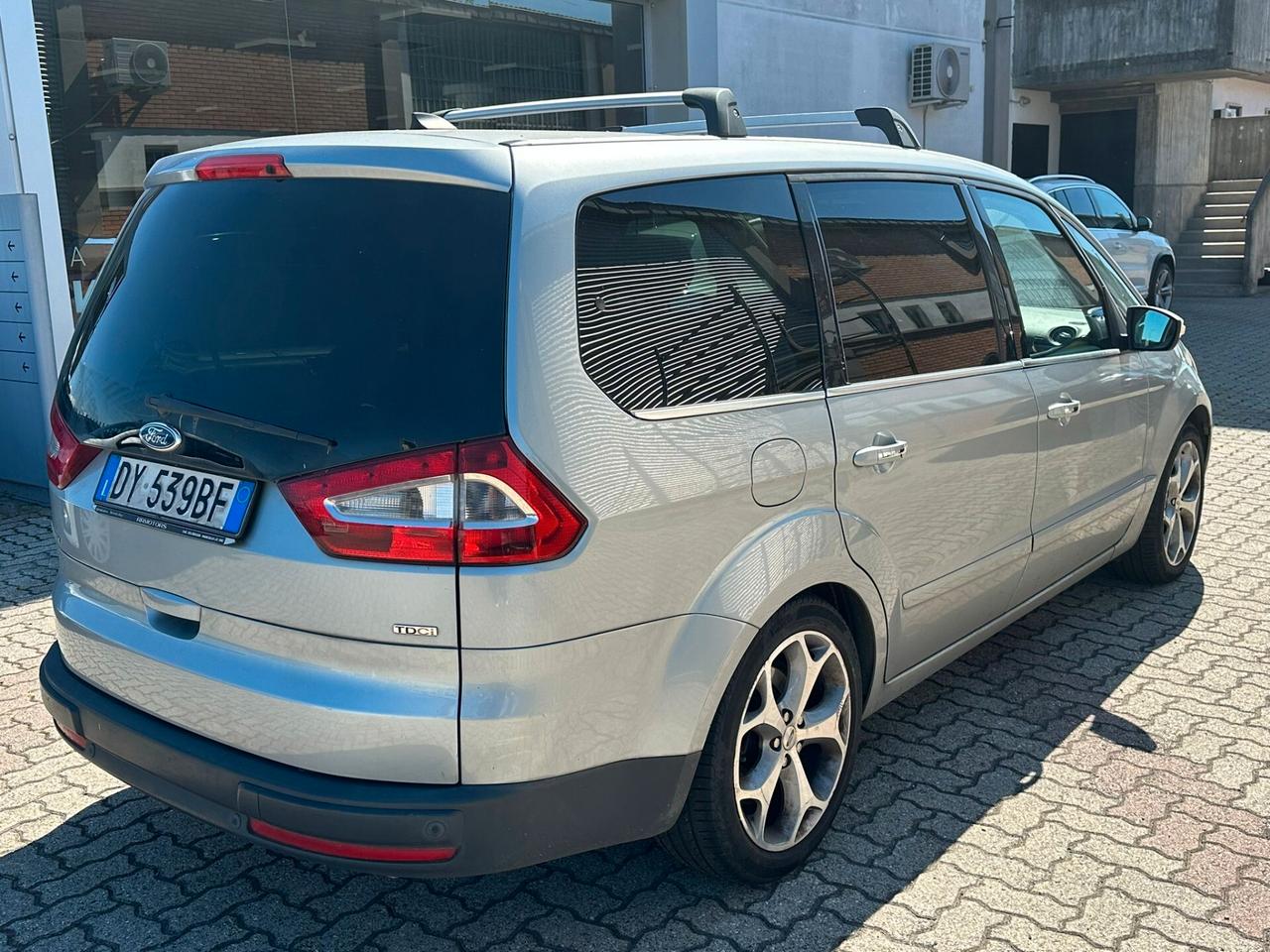 Ford Galaxy 2.2 TDCi 175 CV Ghia DPF