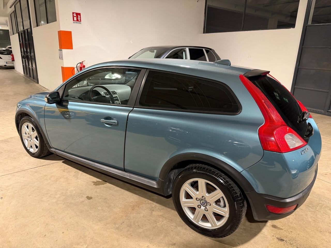 Volvo C30 1.6 Momentum CLIMA-BENZINA