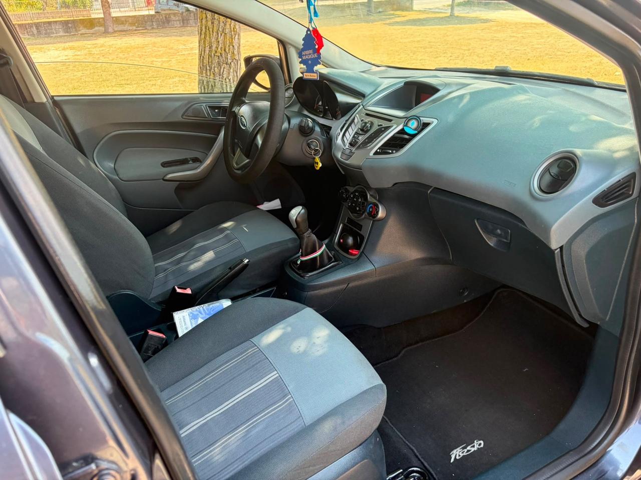 Ford Fiesta 1.4 TDCi accessoriata 5 porte