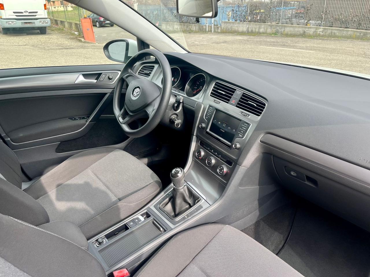 VW Golf 1.6tdi 90cv 2015 59.000km pari al nuovo