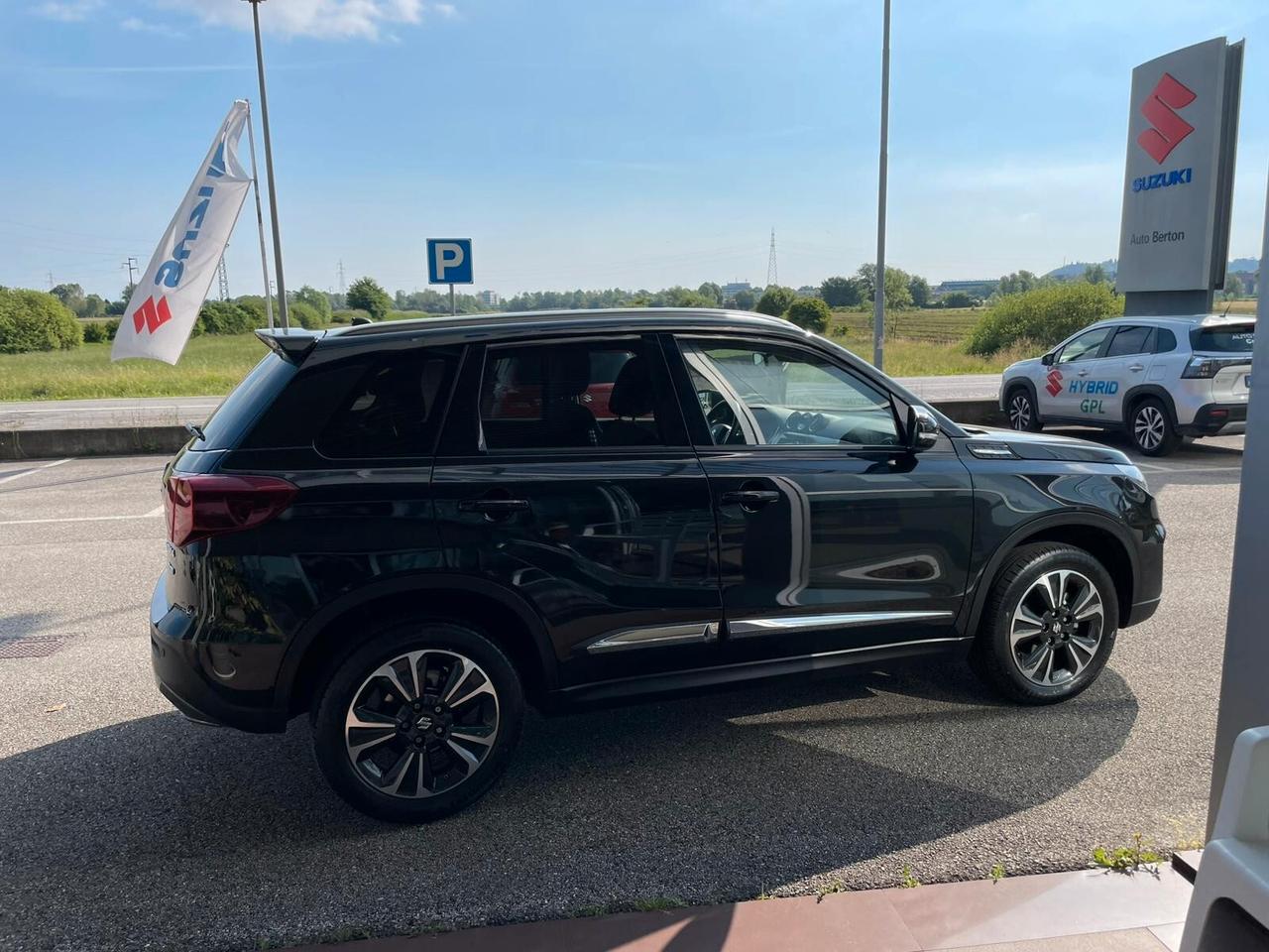 Suzuki Vitara 1.4 Hybrid Top