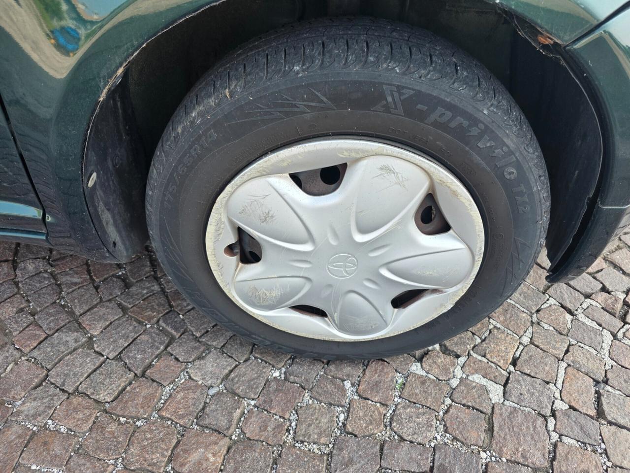 Toyota Yaris 1.4 Tdi D-4D cat con 207.000km Neopatentati ok