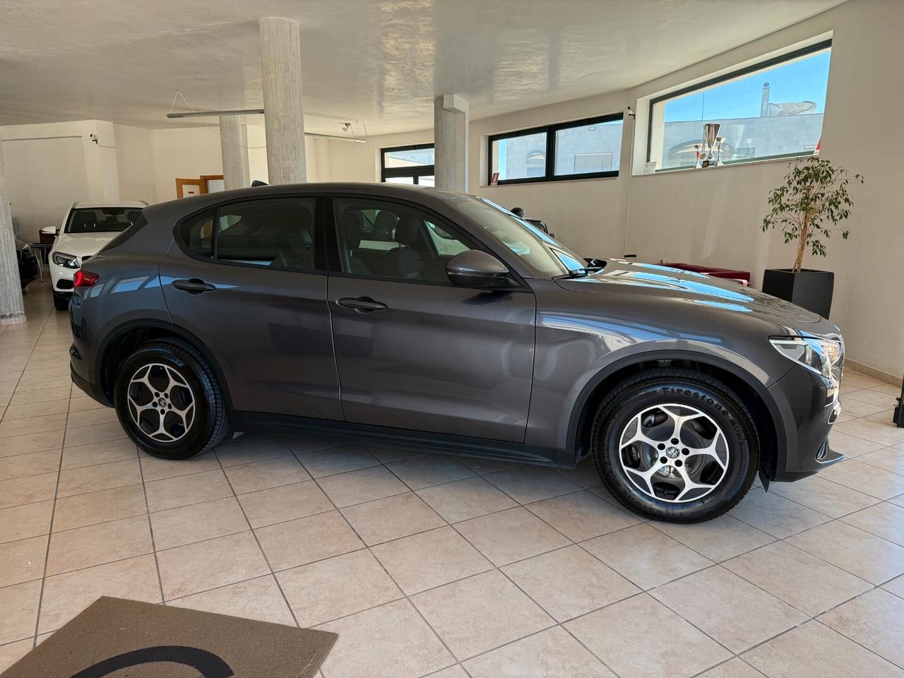 Stelvio 2.2 Turbodiesel 190 CV AT8 Q4 Business