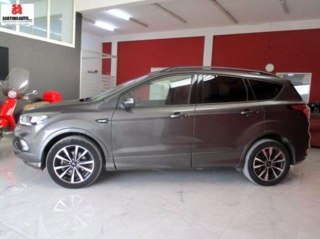 FORD Kuga 1.5 TDCI 120cv S&S 2WD ST-Line KM90000