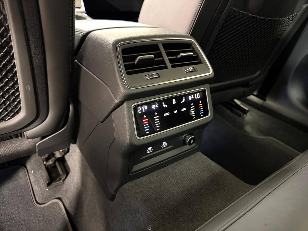 Audi A6 Berlina 40 2.0 tdi mhev Business Sport Quattro