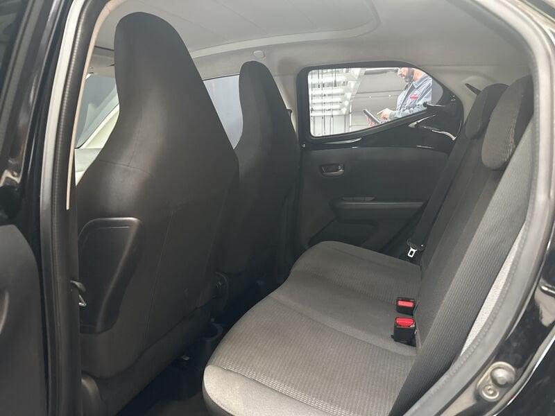 Toyota Aygo Aygo Connect 1.0 VVT-i 72 CV 5 porte x-wave