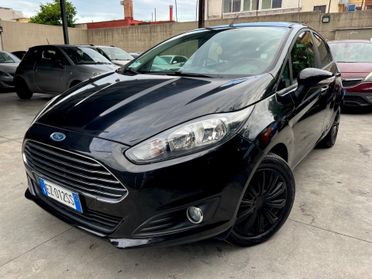 Ford Fiesta 1.5 TDCi 75CV 5 porte Black & White Edition