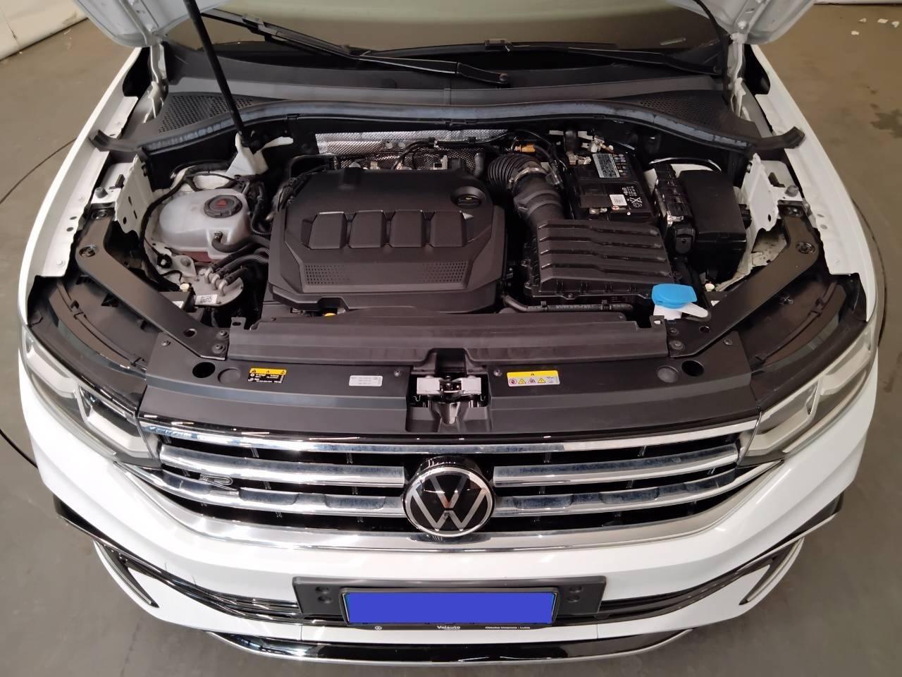 VOLKSWAGEN Tiguan II 2021 - Tiguan 2.0 tdi R-Line 150cv dsg