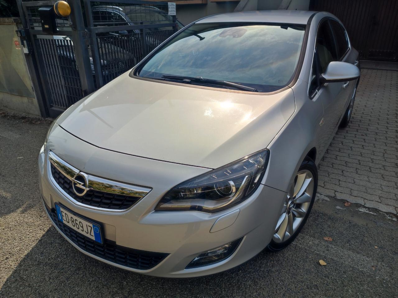 OPEL ASTRA 1.7CDTI BERLINA 8GOMME NUOVE STUPENDA