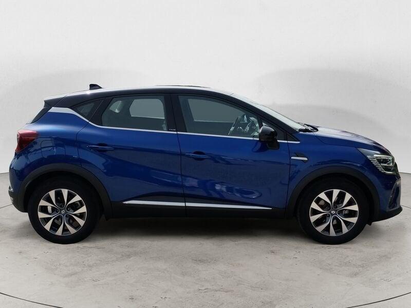 Renault Captur E-Tech plug-in hybrid Captur 1.6 E-Tech phev Intens 160cv auto my21
