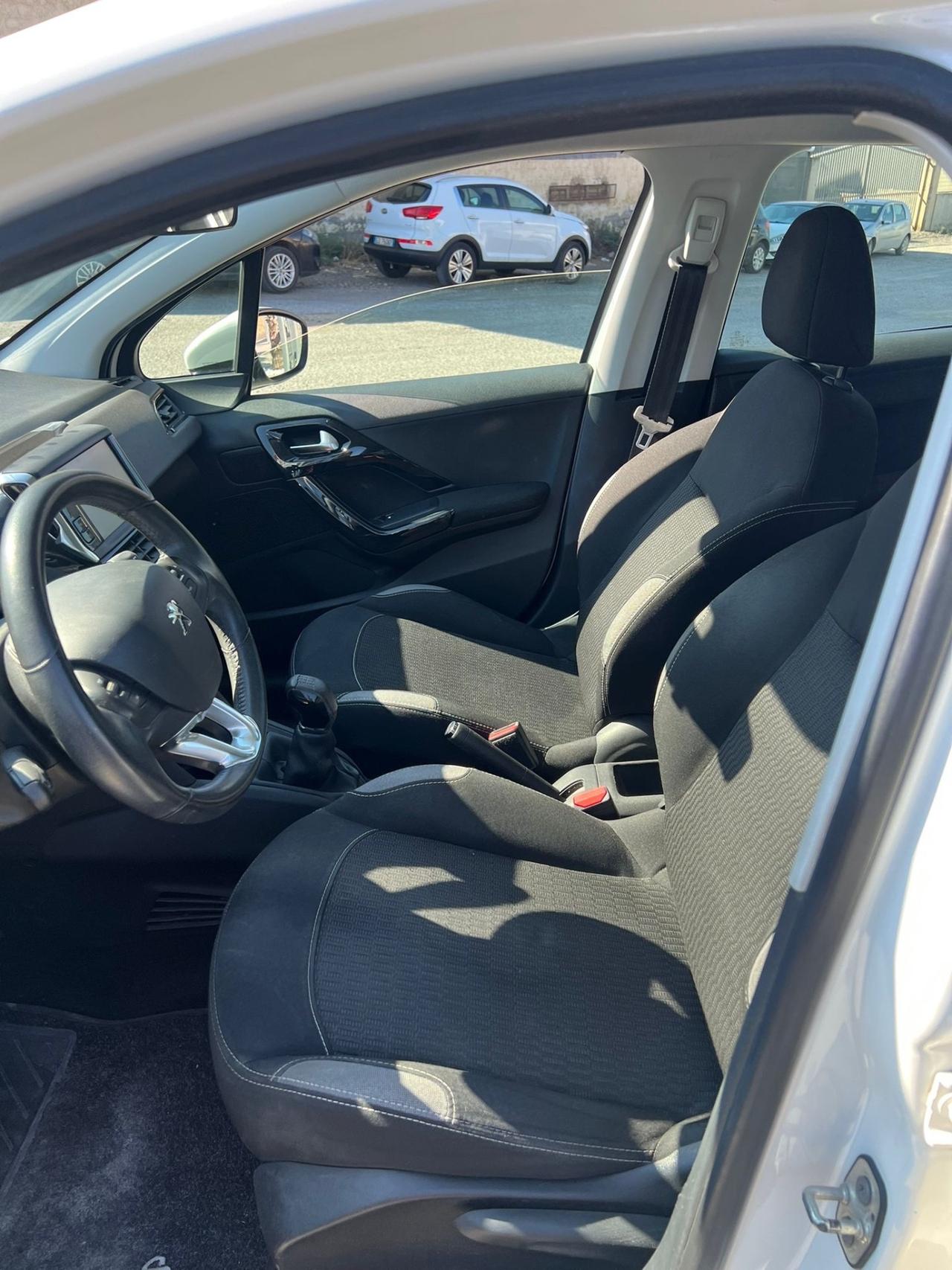 Peugeot 208 BlueHDi 75 5 porte Allure