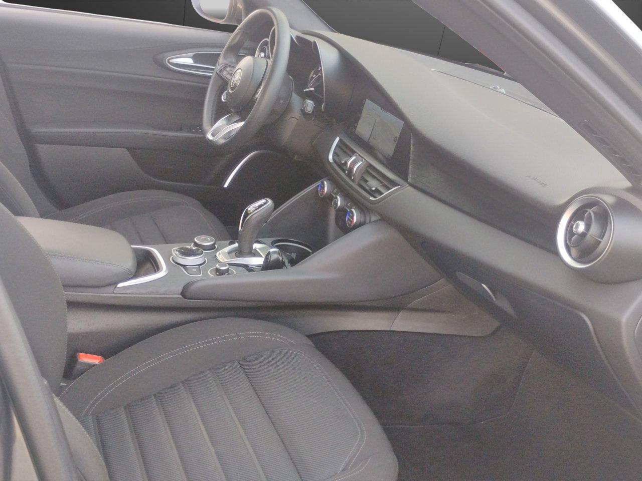 Alfa Romeo Giulia 2.2 t Super.160cv .NAVI.TELECAMERA