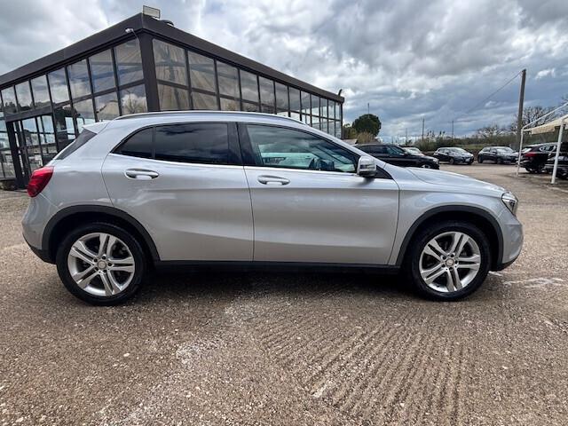Mercedes-benz GLA 200d 136cv Aut. Enduro ''tetto panoramico''