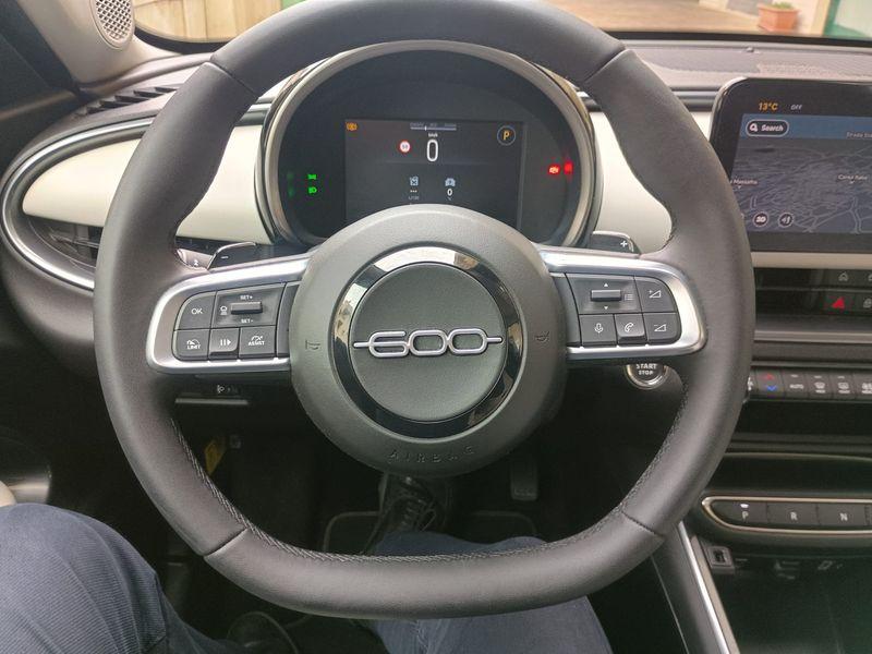 FIAT 600 1.2 hybrid La Prima 110cv auto