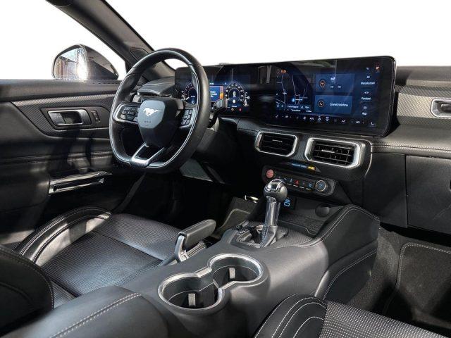 FORD Mustang Fastback 5.0 V8 aut. GT