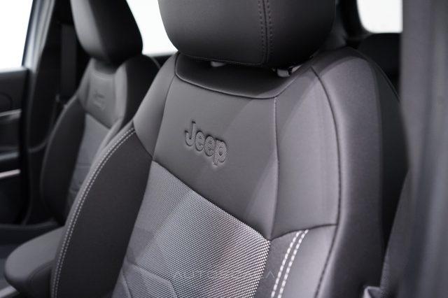 JEEP Avenger 1.2 Turbo 100cv Summit INFOTAINMENT & CONVENIENCE