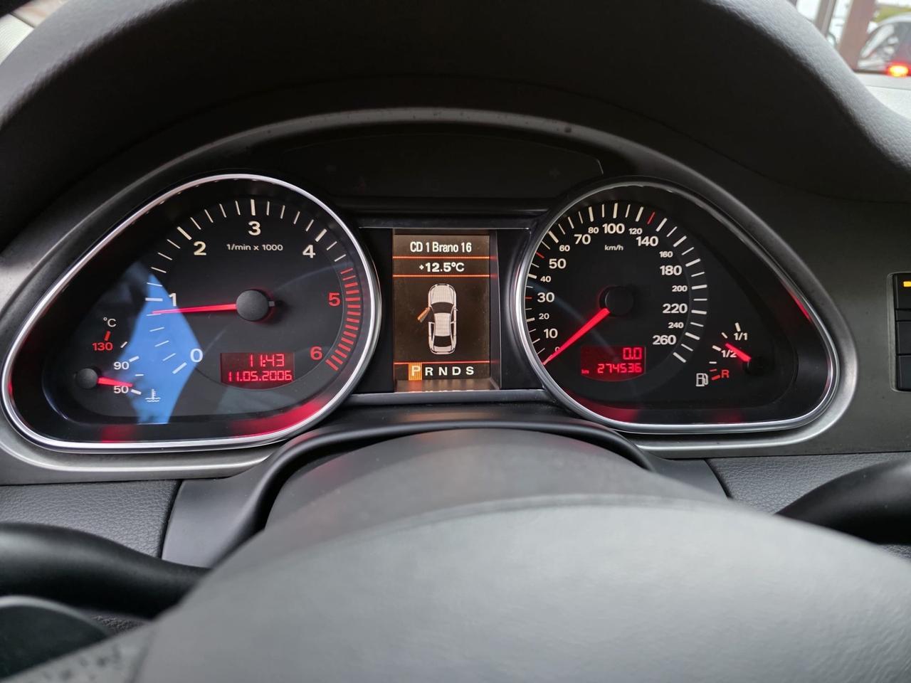 Audi Q7 3.0 V6 TDI 233CV quattro tiptronic