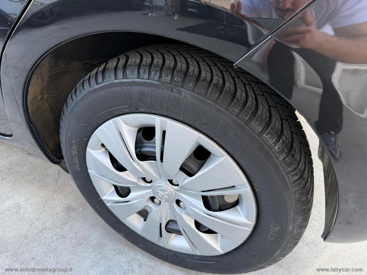 TOYOTA Yaris 1.0 5p. Lounge SOLI 138.000 KM !!!