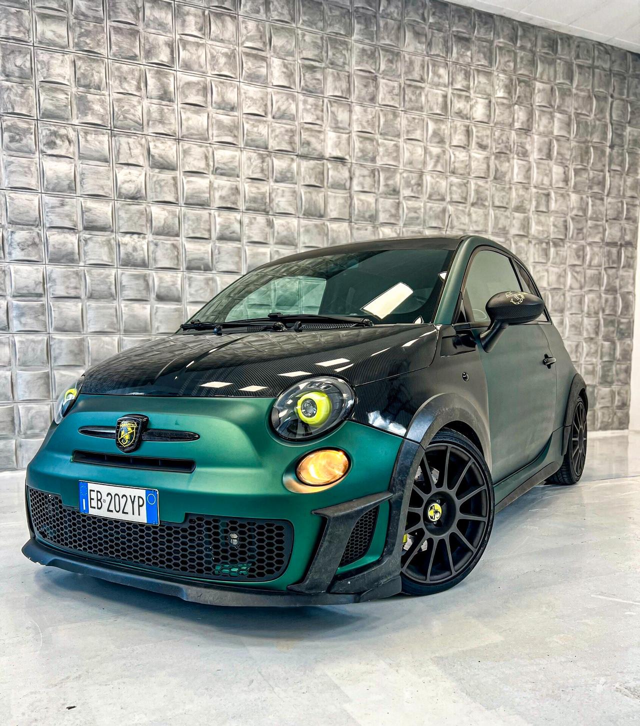 Abarth 500 1.4 Turbo T-Jet - 330cv