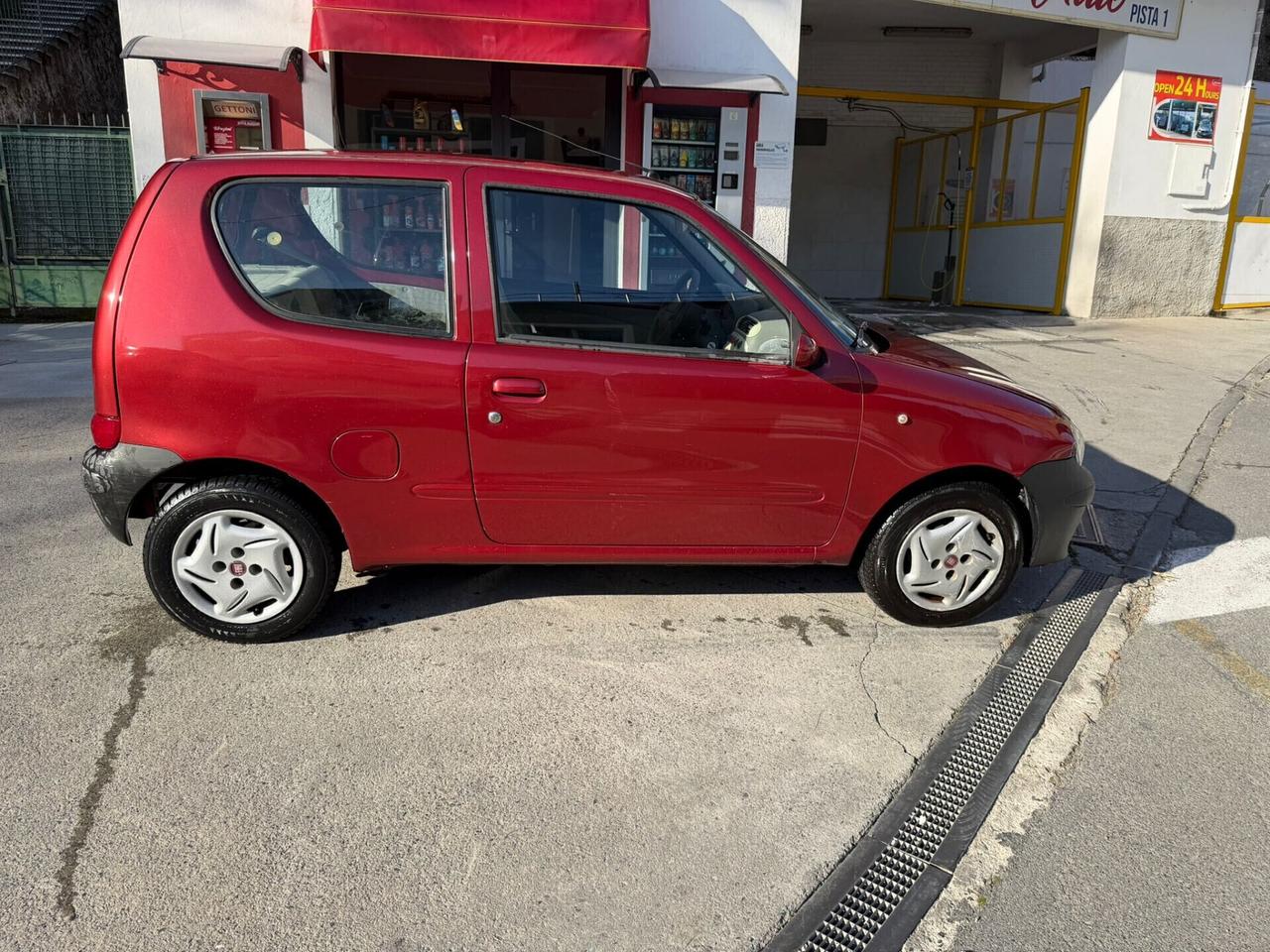 Fiat 600 1.1 NEOPATENTATI CLIMA SERVO