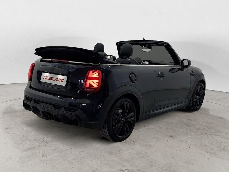 MINI Mini Cooper S allestimento JCW Cabrio trim