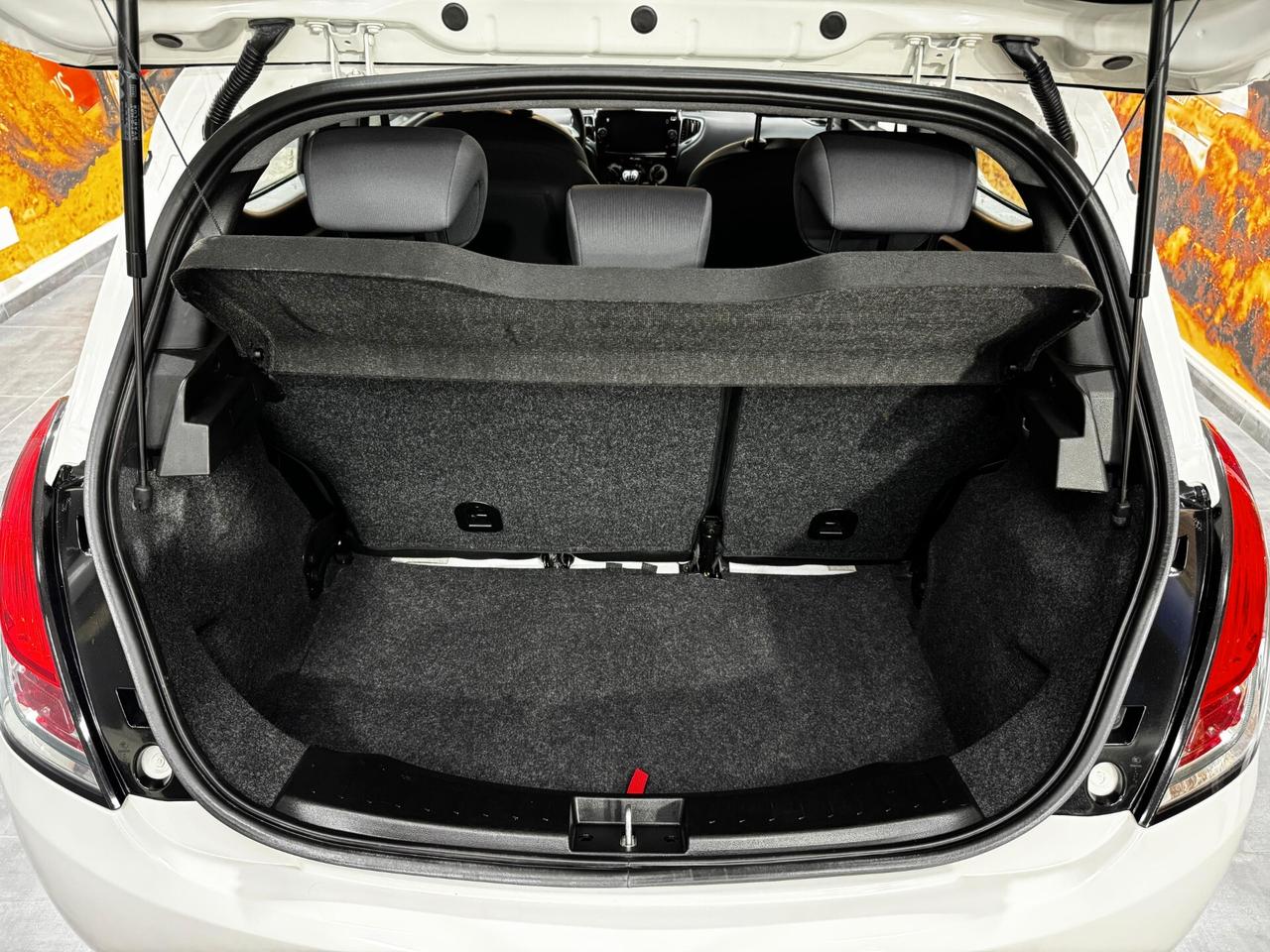 Lancia Ypsilon 1.0 FireFly 5 porte S&S Hybrid Gold