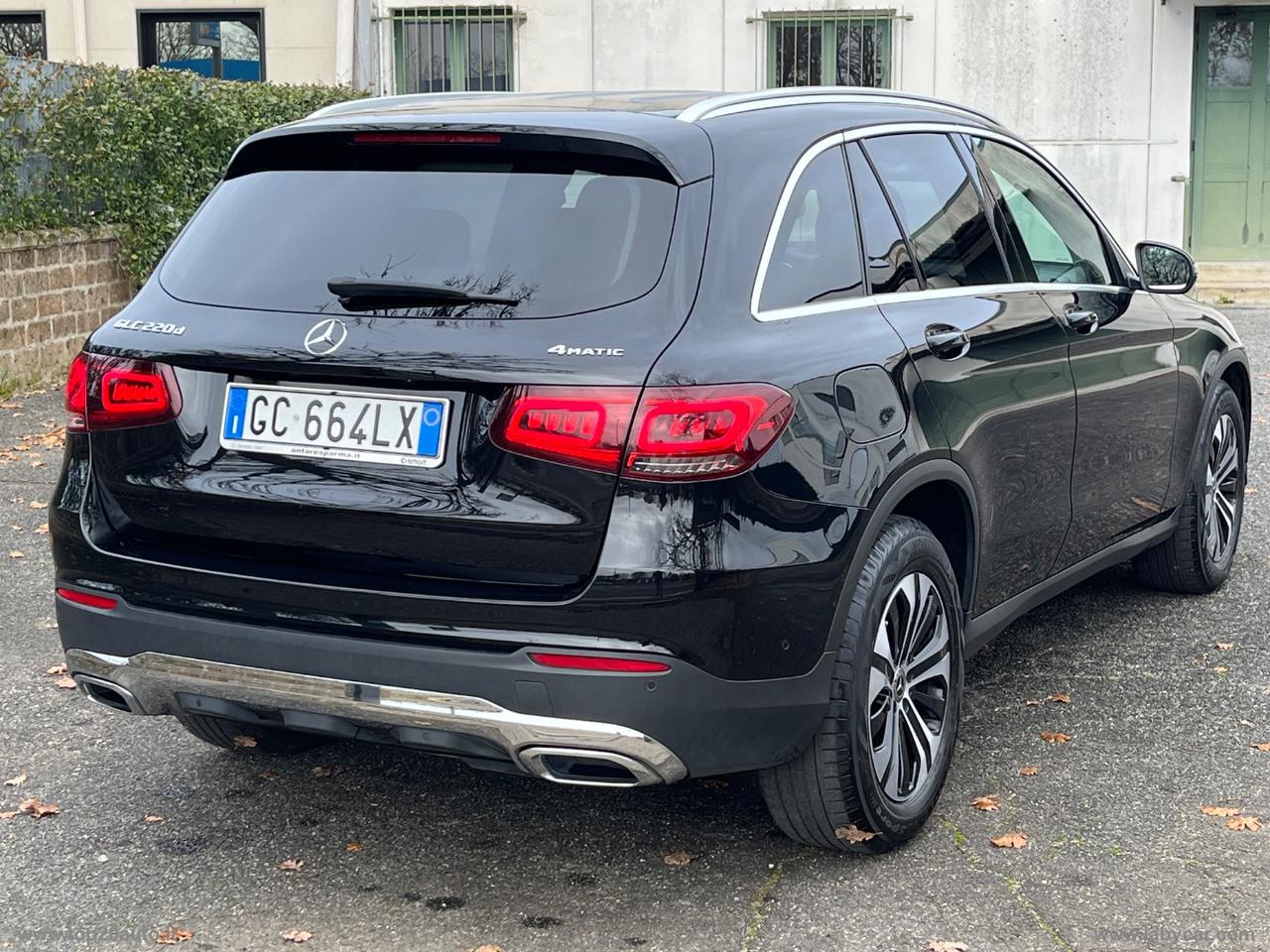 MERCEDES-BENZ GLC 220 d 4Matic Sport