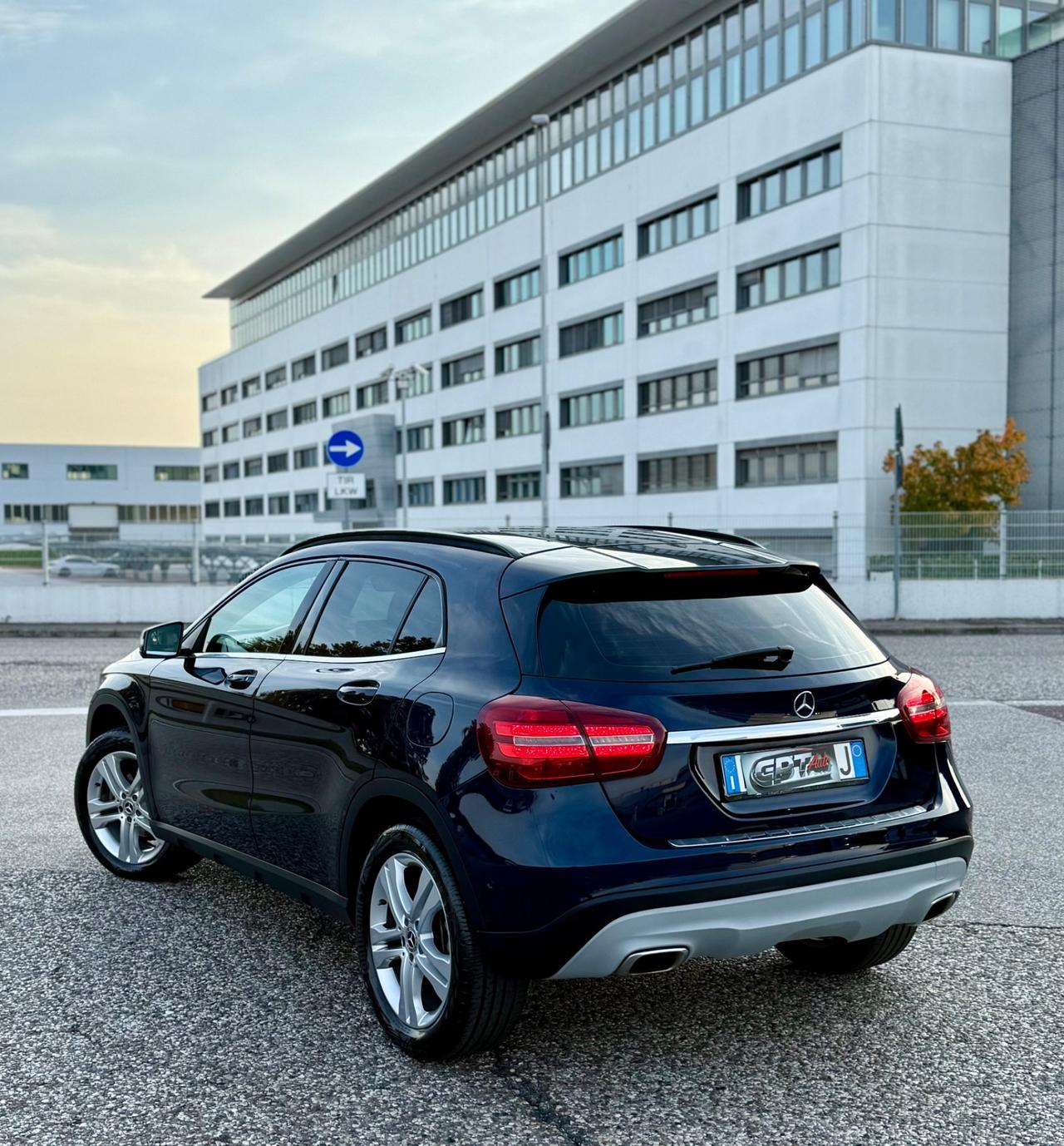 Mercedes-benz GLA 180 180d Automatic Premium