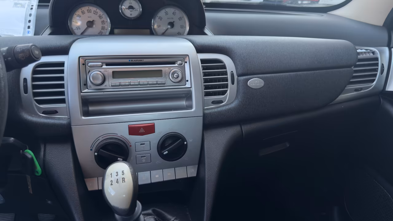 Lancia Ypsilon 1.2 Platino