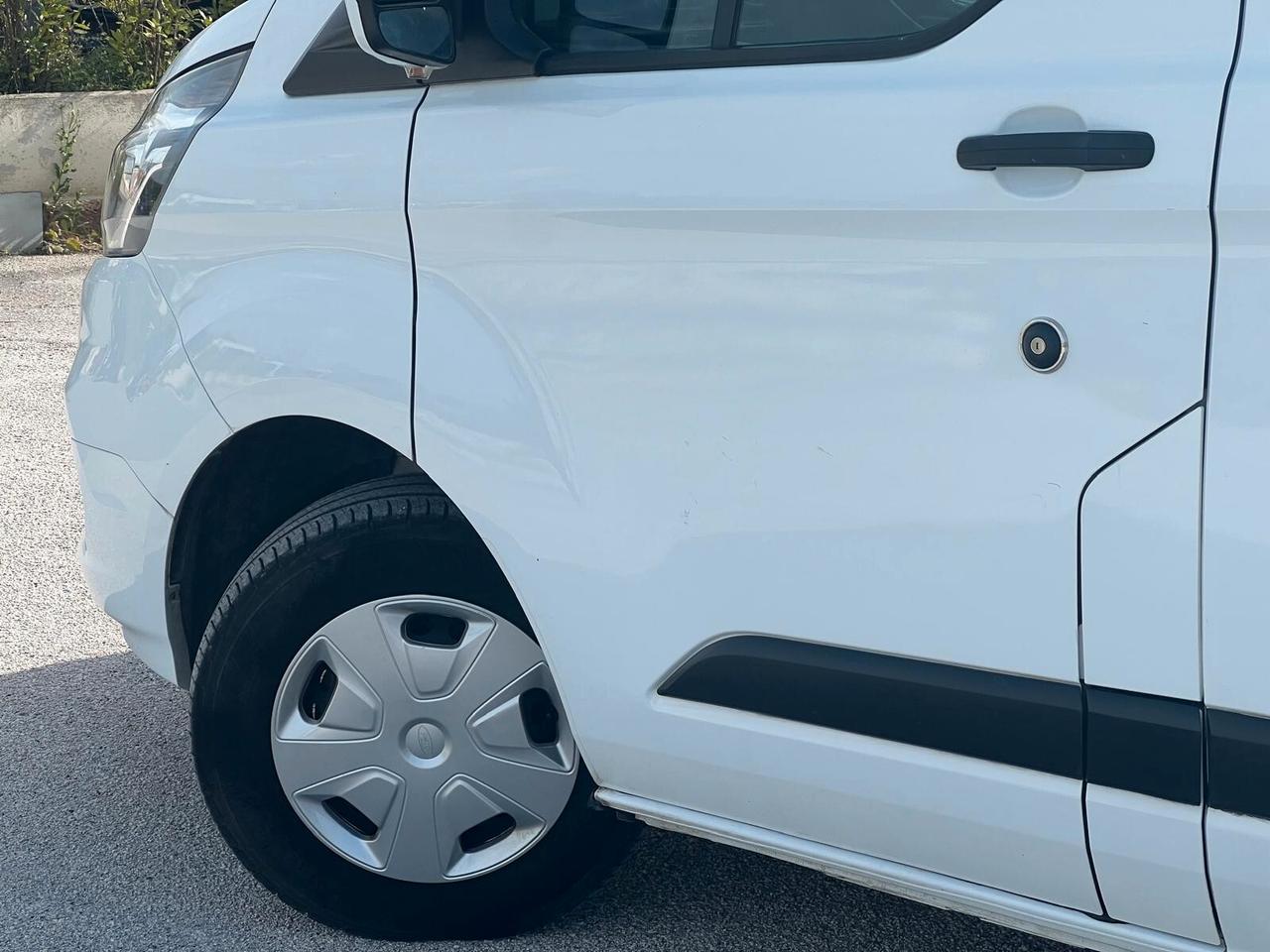 Ford Transit Custom 340 2.0 TDCi 130 PC Furgone