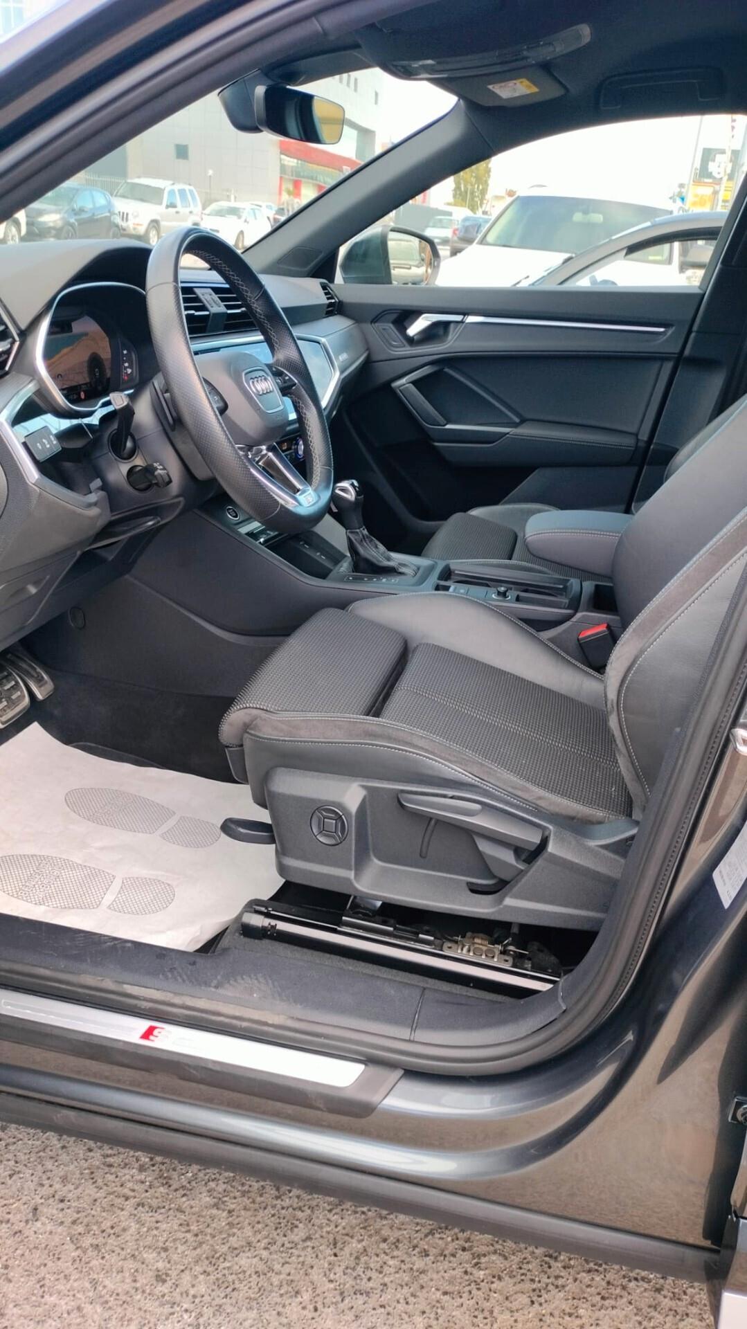 Audi Q3 35 TFSI S tronic line edition