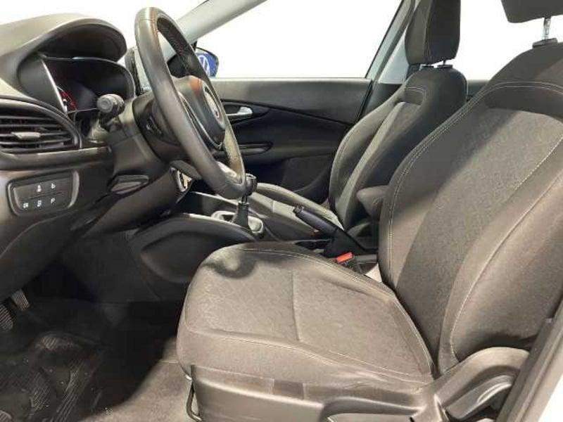 FIAT Tipo 5 porte Cross II 2021 5p 1.6 mjt City Cross s&s 130cv