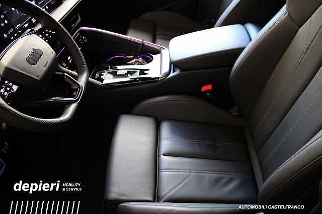 Audi Q5 TDi S tronic quattro Launch edition one mHEV+