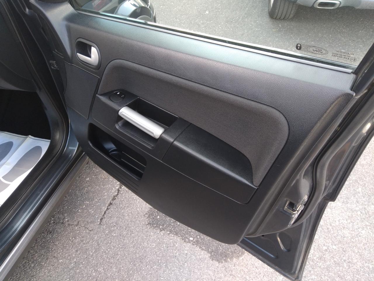 Ford Fusion 1.6 TDCi 90cv diesel 5p. Collection x neopatentati