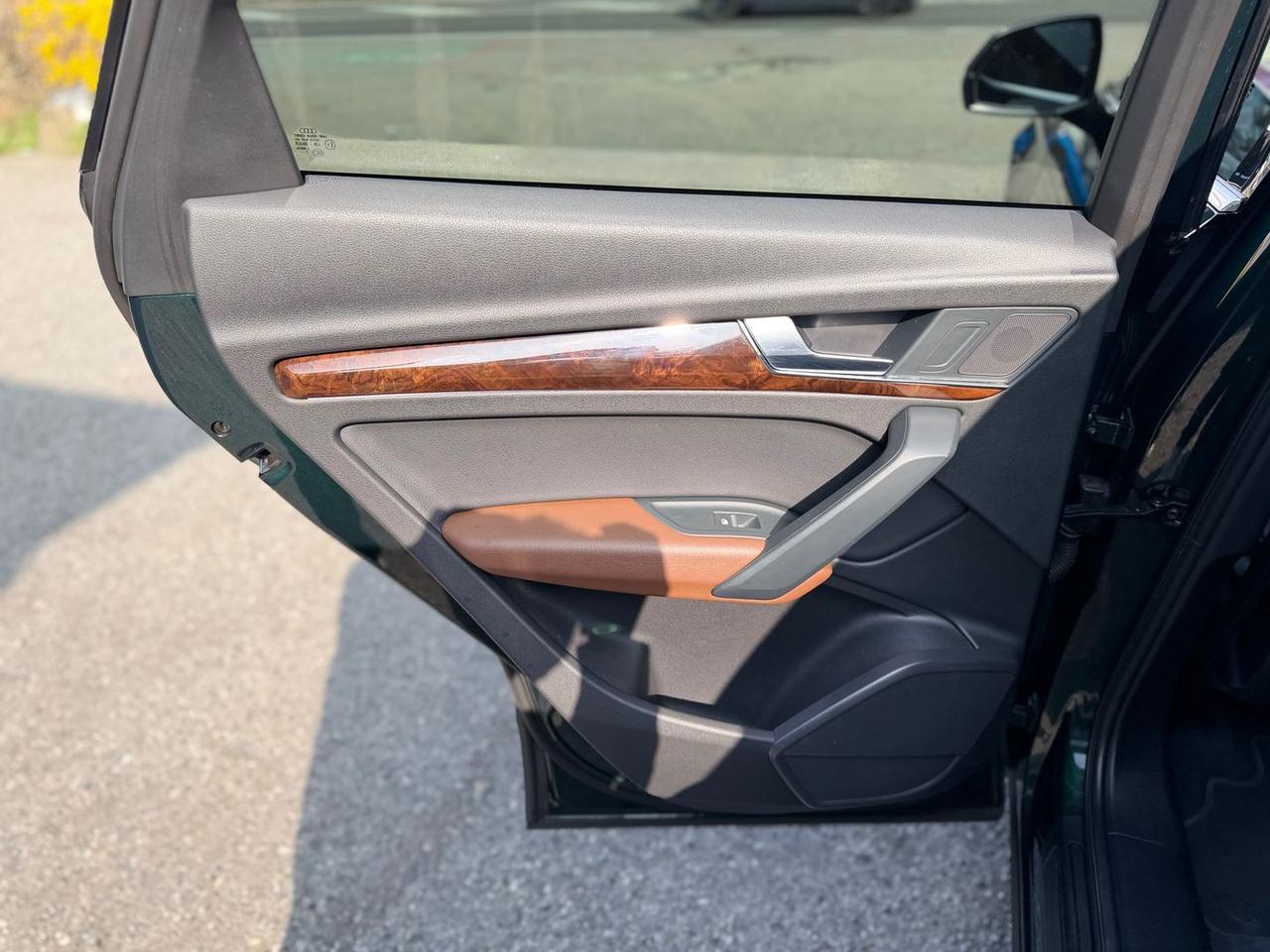 Audi Q5 Business Sport 2.0 40 TDI #9784