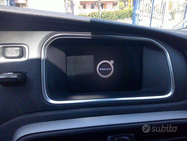 Volvo V40 Cross Country D2 120cv