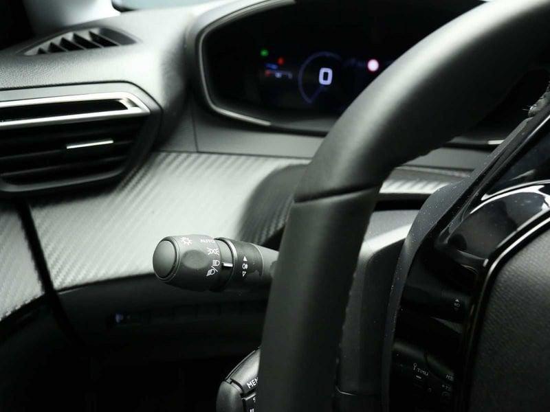 Peugeot 208 208 5p 1.2 100cv Allure