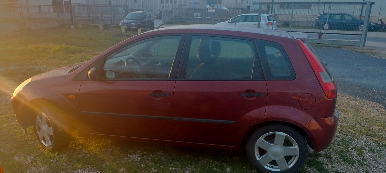 Ford Fiesta 1.4 TDCi 5p. Ambiente