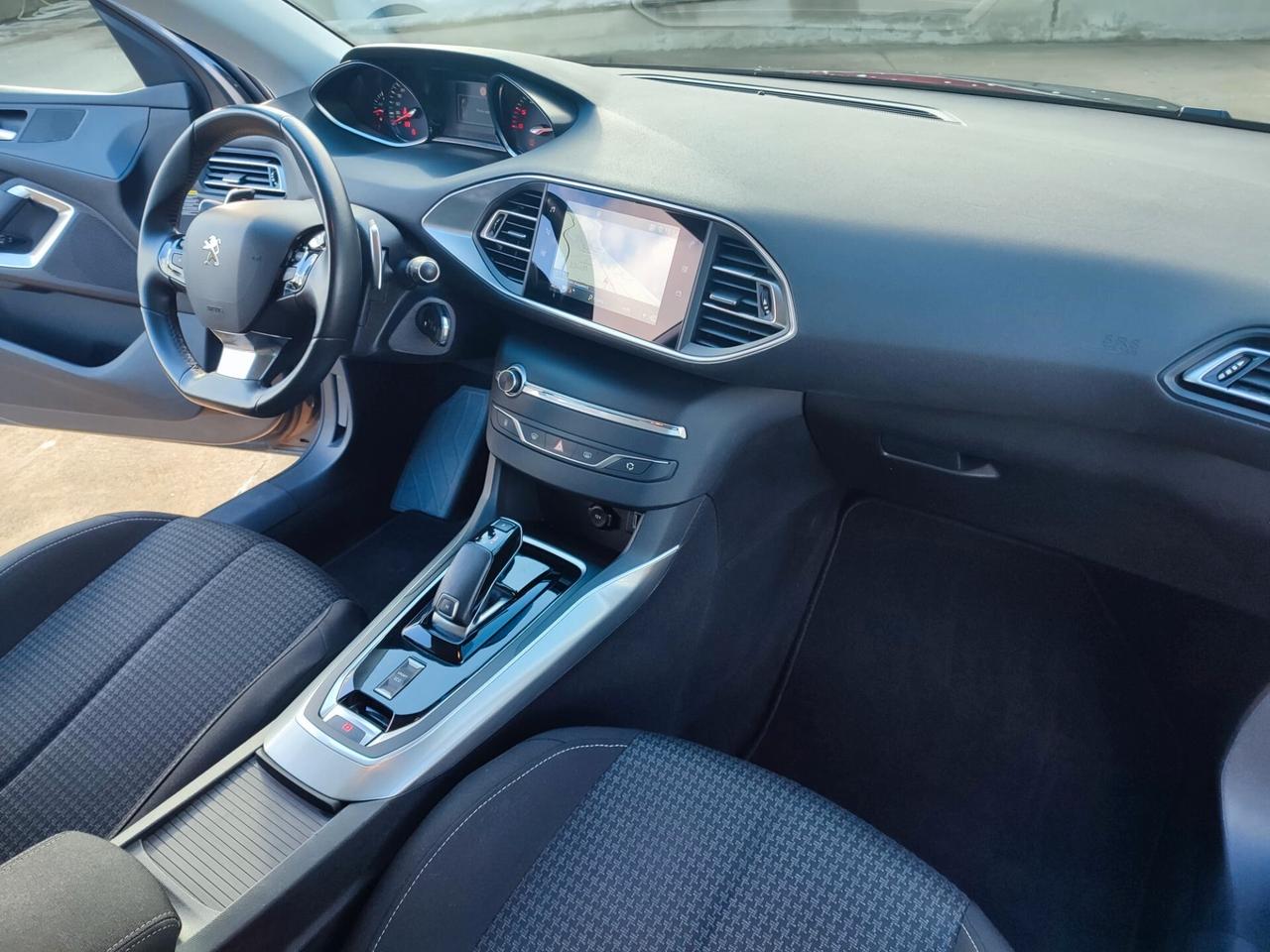 Peugeot 308 BlueHDi 130 S&S Active