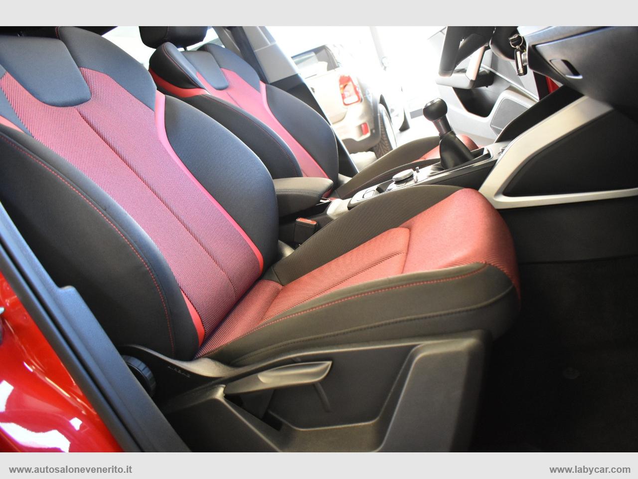 AUDI Q2 30 TDI S tronic Identity Black