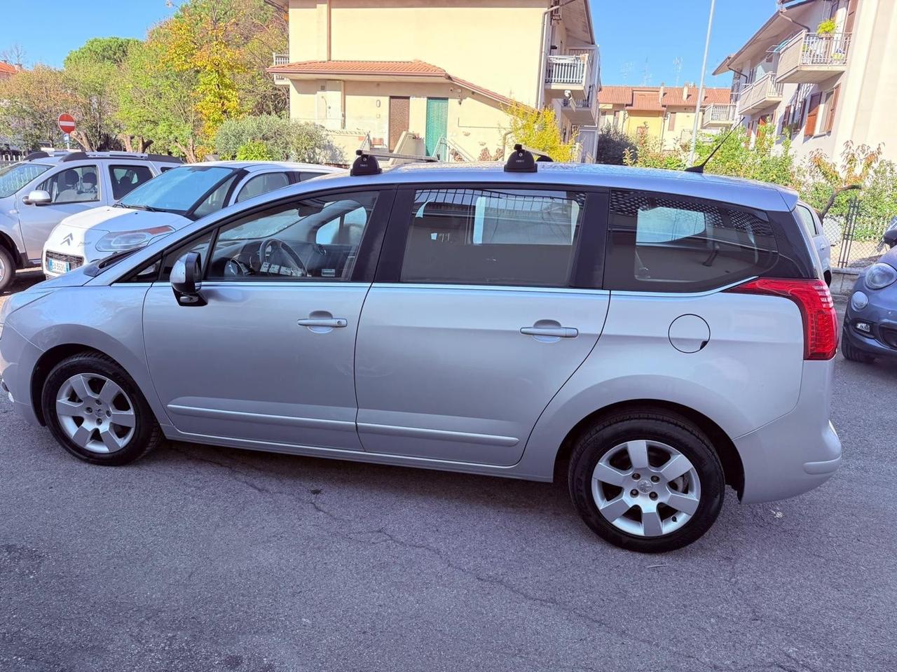 Peugeot 5008 1.6 HDi 112CV Business