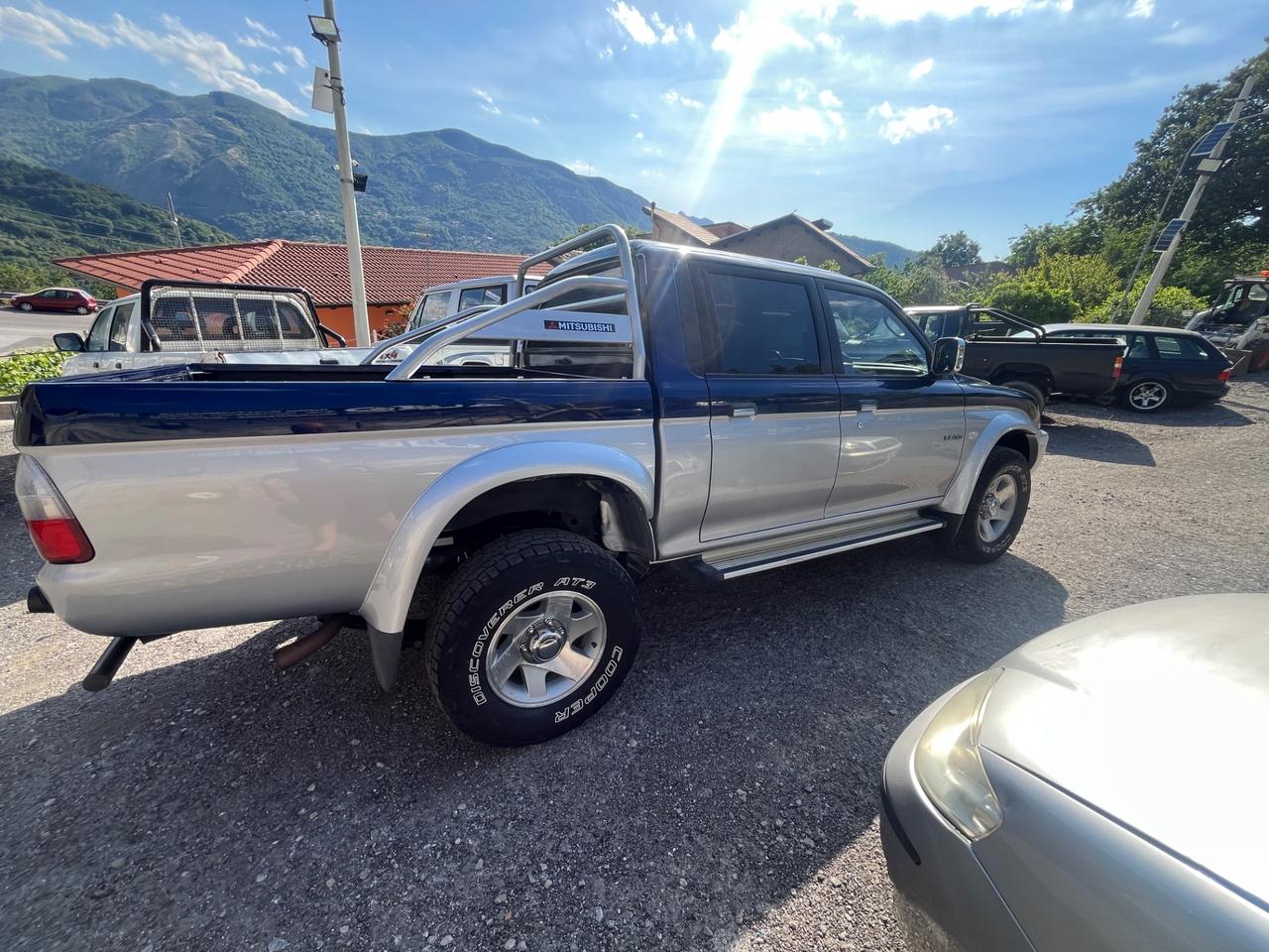 Mitsubishi L200 2.5 TDI 4WD Club Cab Pup. GLS Targ.