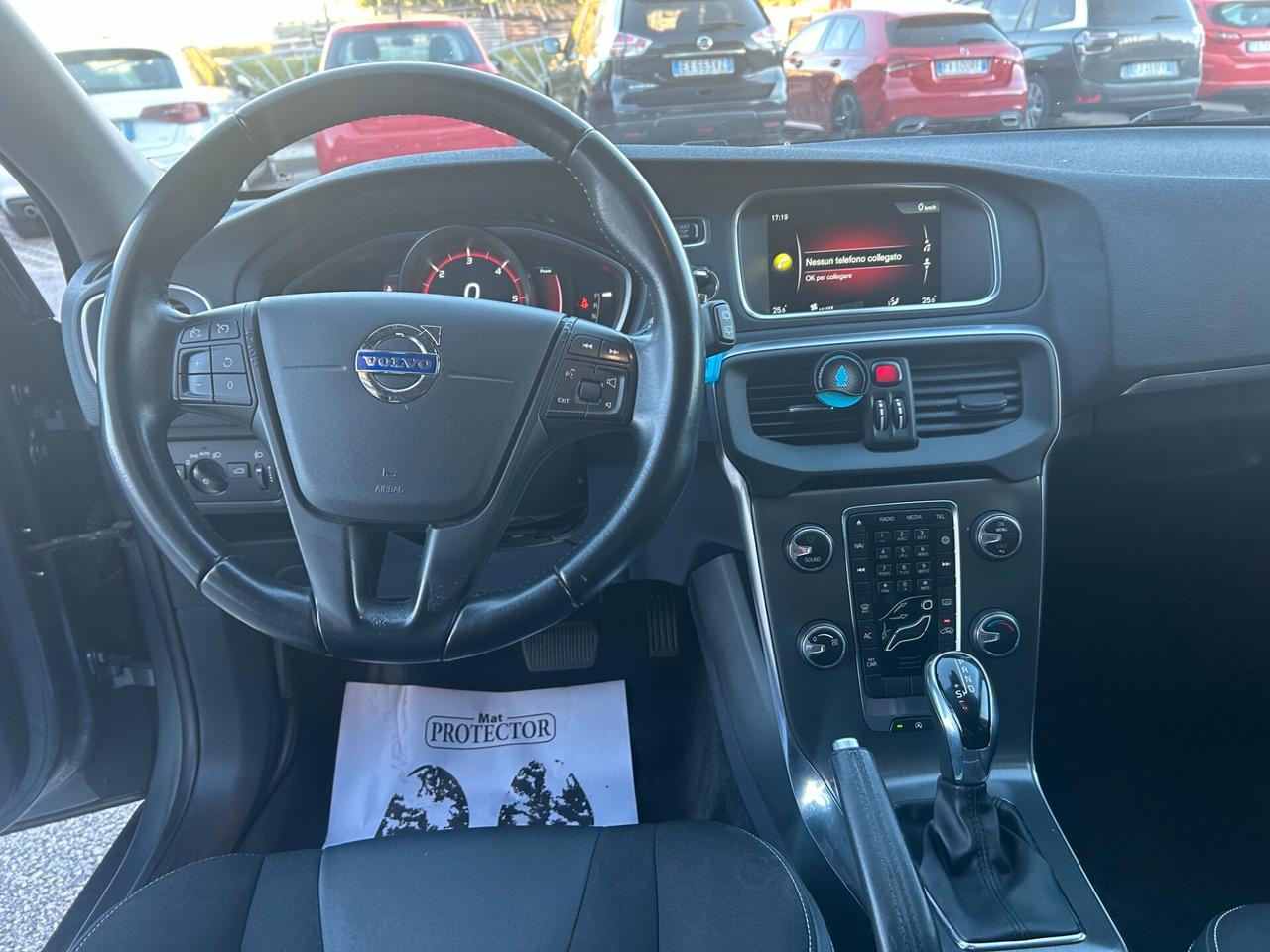 Volvo V40 2.0 d2 120cv R-design Momentum geartronic "AUTO"